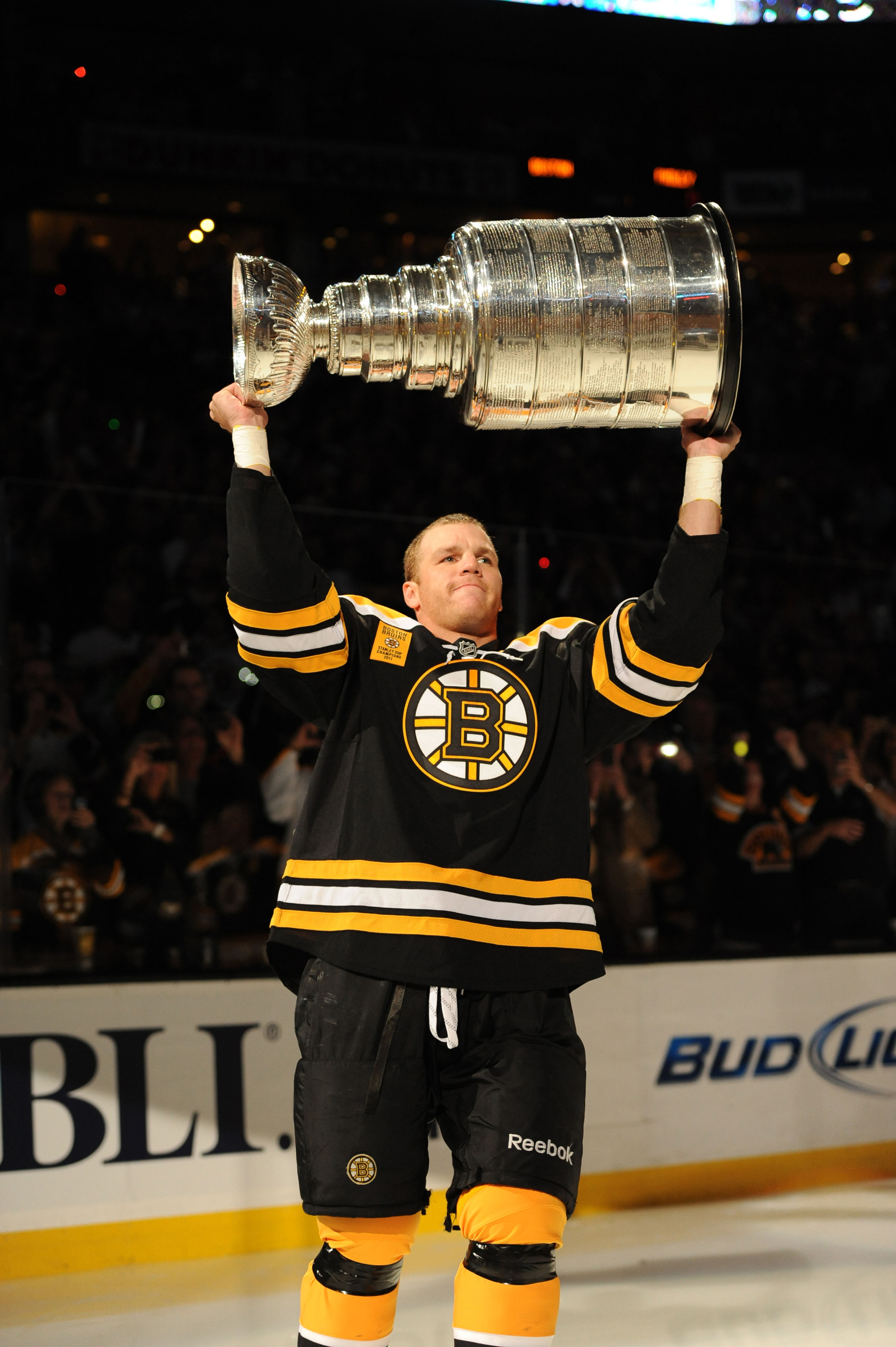 shawn thornton with the stanley cup